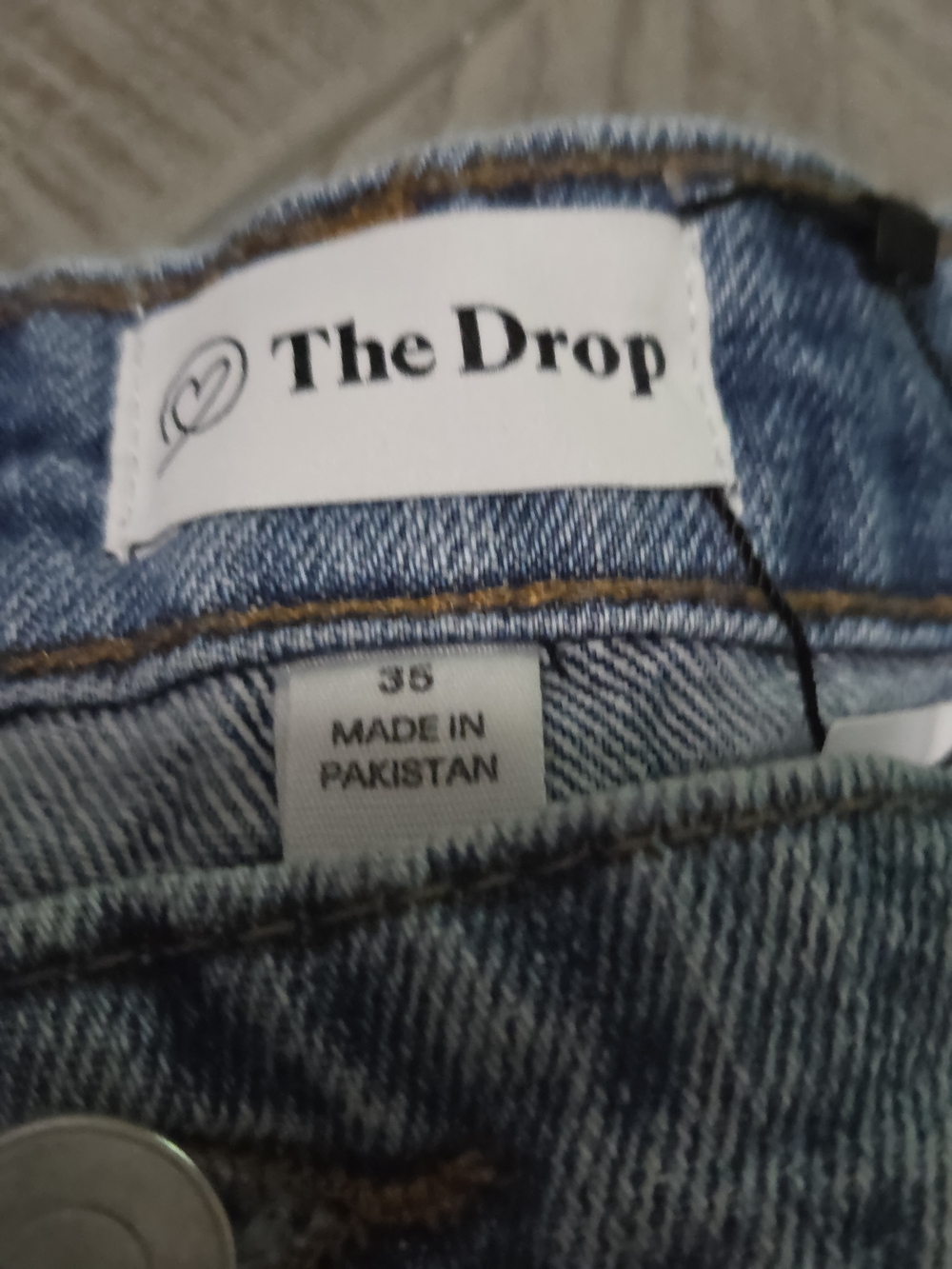 NWT The Drop Medium Indigo Distressed Rae - Picture 2 of 5